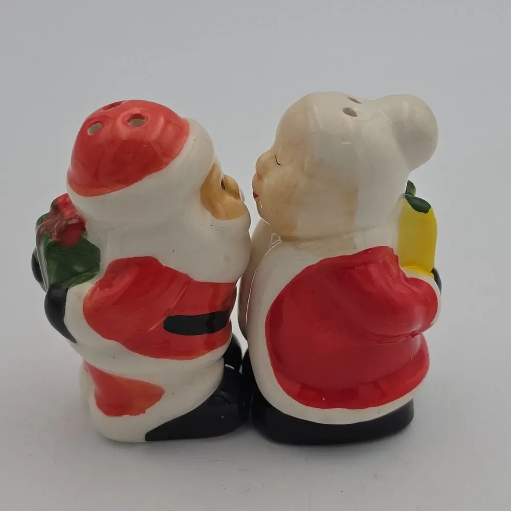 Vintage  Christmas Ceramic Kissing Santa and Mrs. Claus Salt and Pepper Shakers